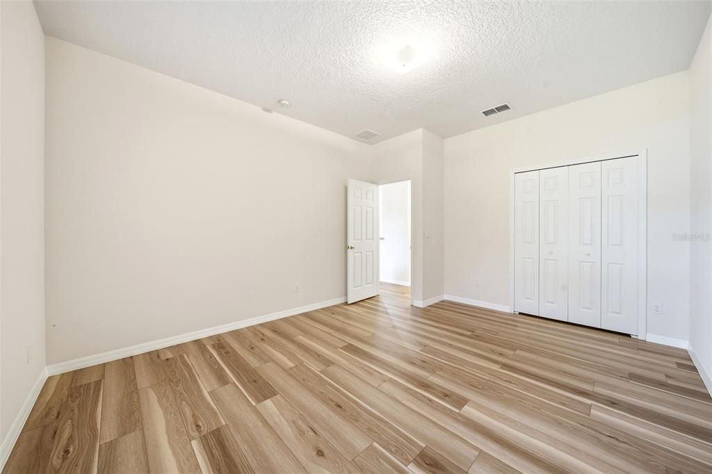 En Venta: $415,000 (4 camas, 2 baños, 2236 Pies cuadrados)