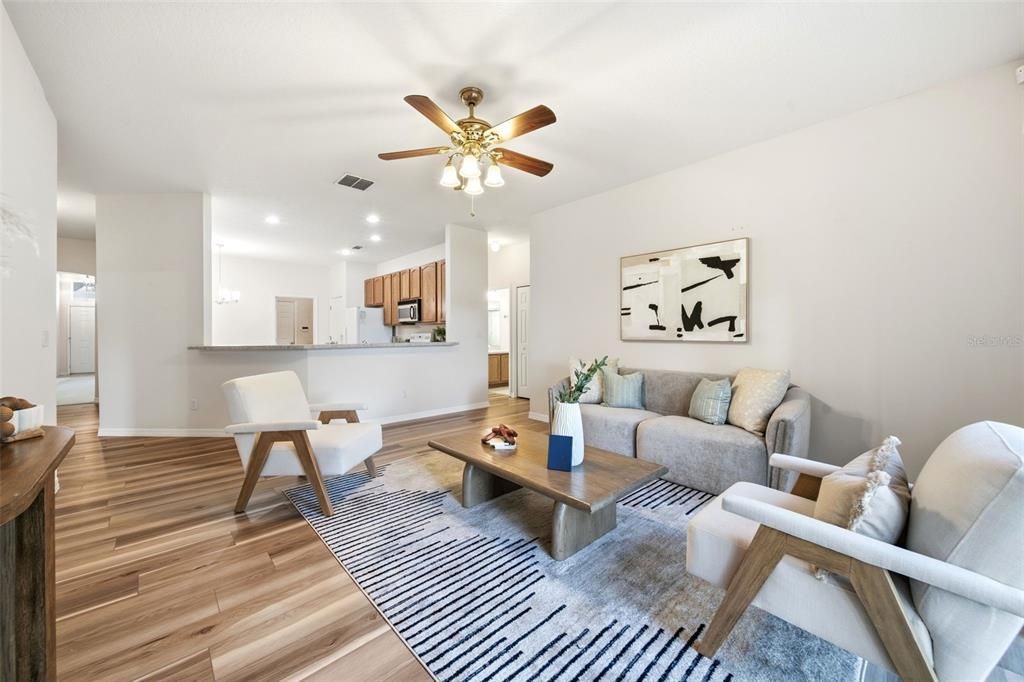 En Venta: $415,000 (4 camas, 2 baños, 2236 Pies cuadrados)