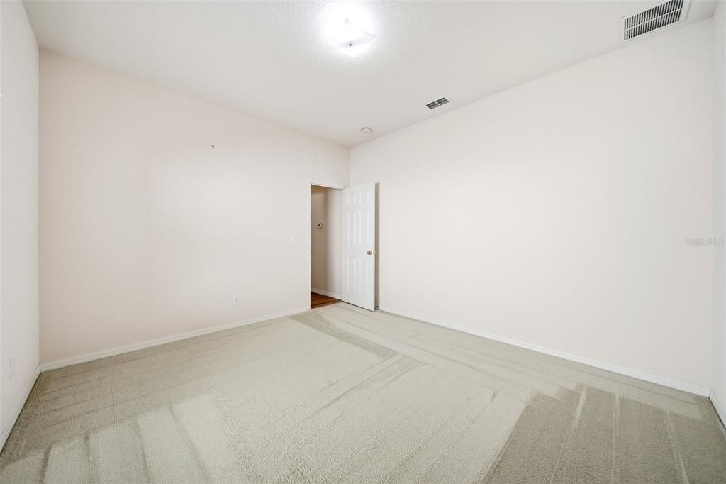 En Venta: $415,000 (4 camas, 2 baños, 2236 Pies cuadrados)