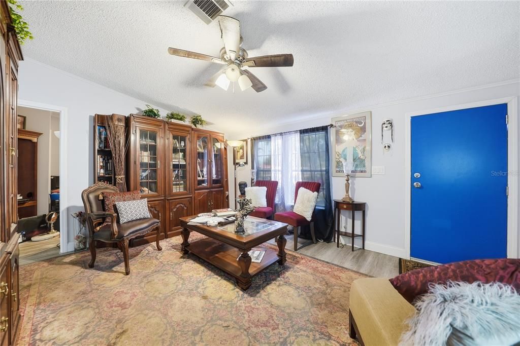 Active With Contract: $279,000 (4 beds, 2 baths, 1782 Square Feet)