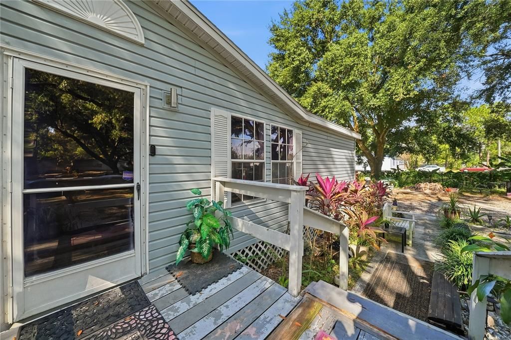 Active With Contract: $279,000 (4 beds, 2 baths, 1782 Square Feet)