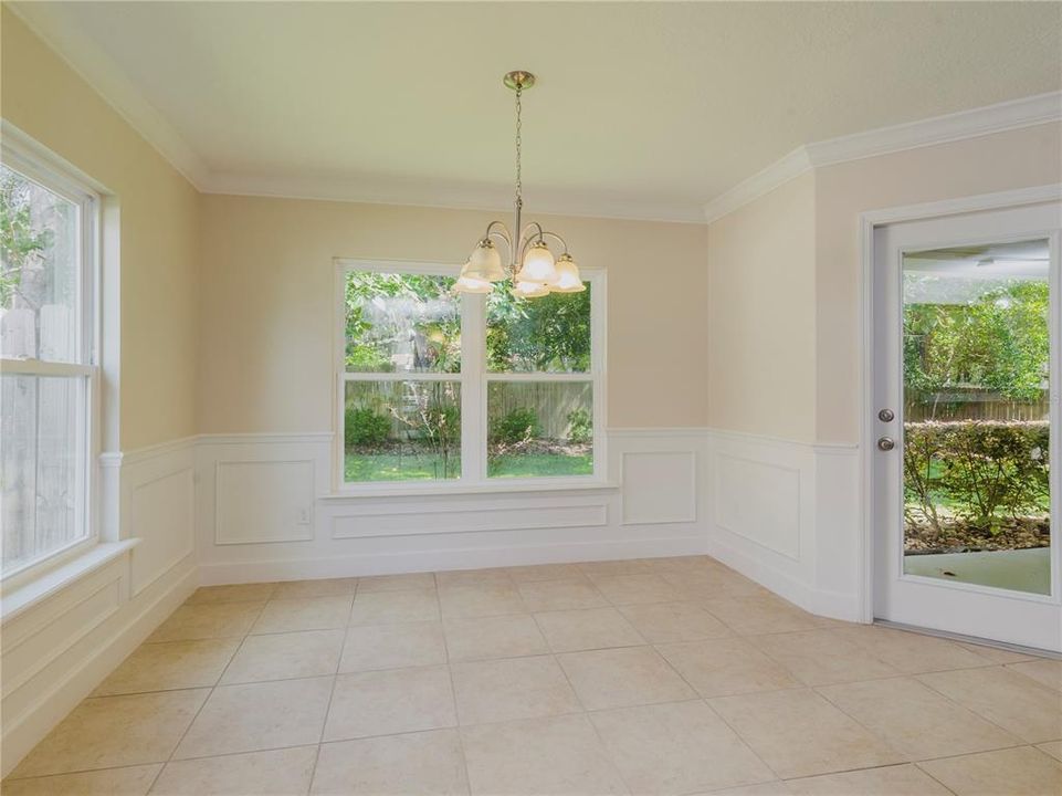 For Rent: $2,200 (3 beds, 2 baths, 1479 Square Feet)