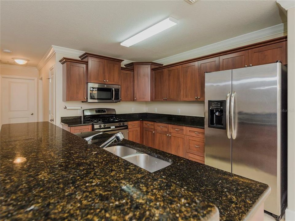 For Rent: $2,200 (3 beds, 2 baths, 1479 Square Feet)