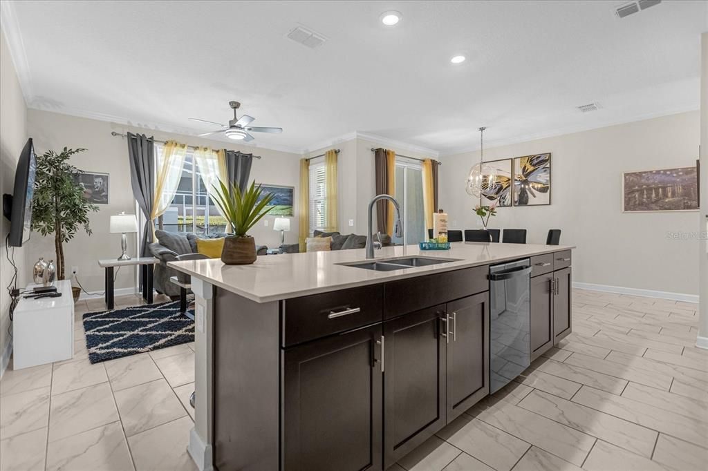 For Sale: $474,900 (4 beds, 3 baths, 1914 Square Feet)