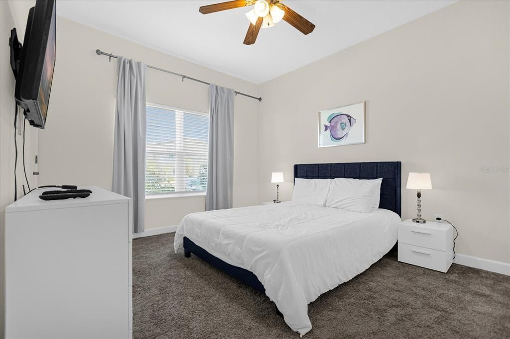 For Sale: $474,900 (4 beds, 3 baths, 1914 Square Feet)