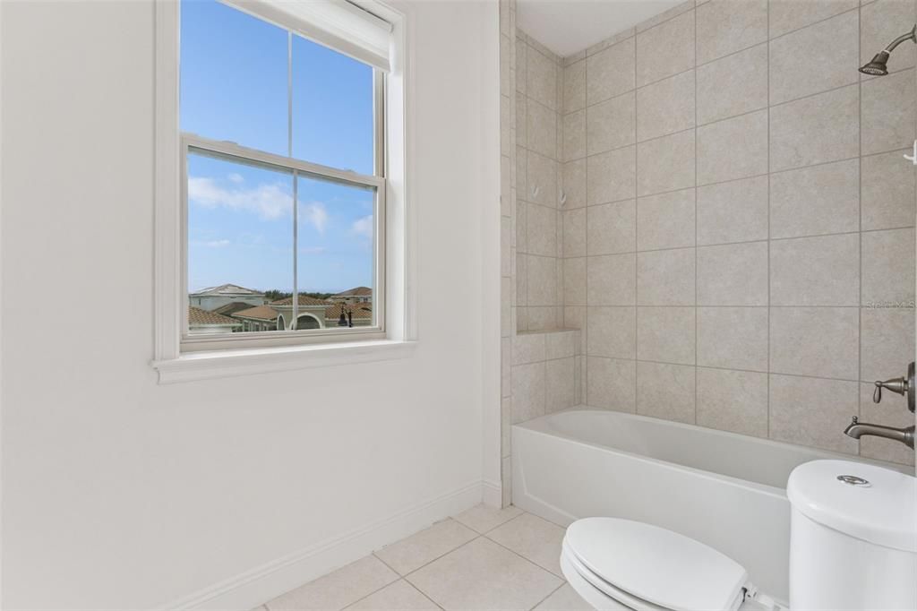 待售: $1,025,000 (5 贝兹, 4 浴室, 3339 平方英尺)