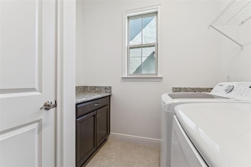 待售: $1,025,000 (5 贝兹, 4 浴室, 3339 平方英尺)