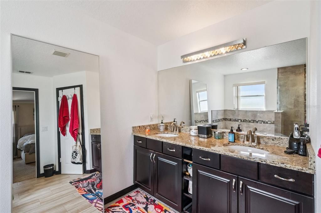 Active With Contract: $630,000 (6 beds, 4 baths, 3413 Square Feet)