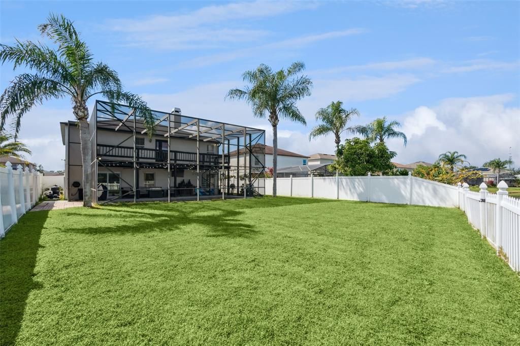 Active With Contract: $630,000 (6 beds, 4 baths, 3413 Square Feet)