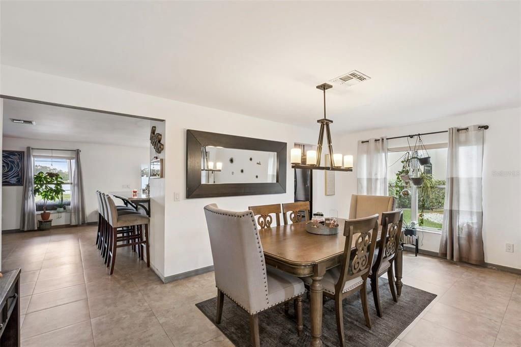 Active With Contract: $630,000 (6 beds, 4 baths, 3413 Square Feet)