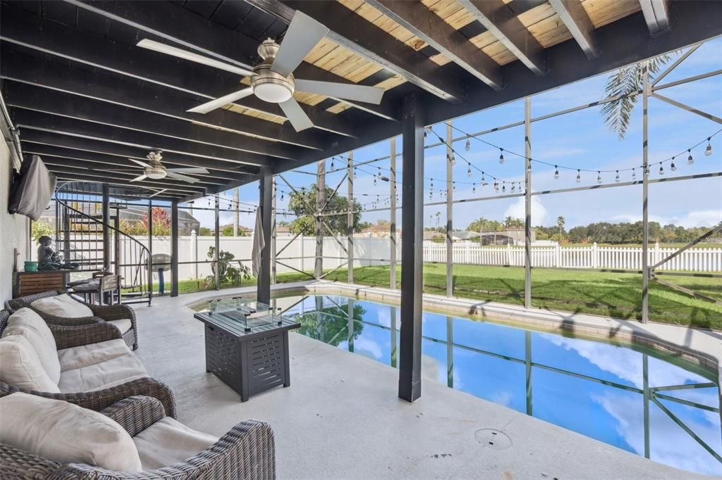 Active With Contract: $630,000 (6 beds, 4 baths, 3413 Square Feet)