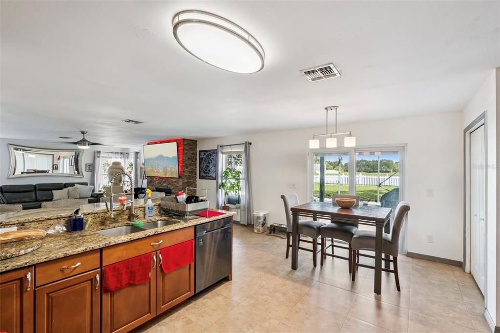 Active With Contract: $630,000 (6 beds, 4 baths, 3413 Square Feet)