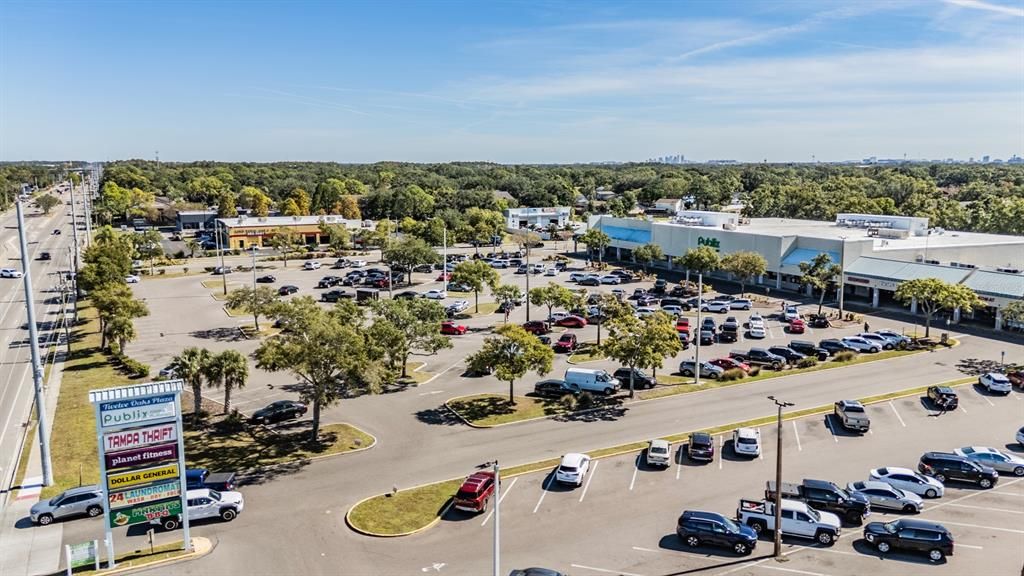 Activo con contrato: $430,000 (3 camas, 2 baños, 1722 Pies cuadrados)