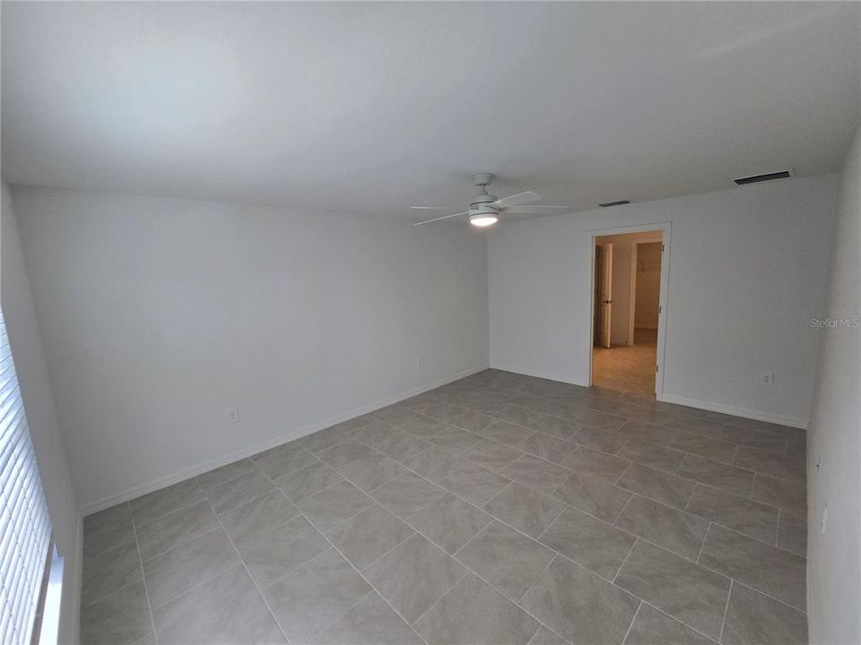 В аренду: $2,000 (4 спален, 2 ванн, 1918 Квадратных фут)