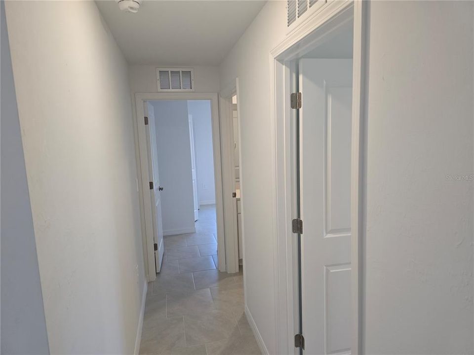 В аренду: $2,000 (4 спален, 2 ванн, 1918 Квадратных фут)