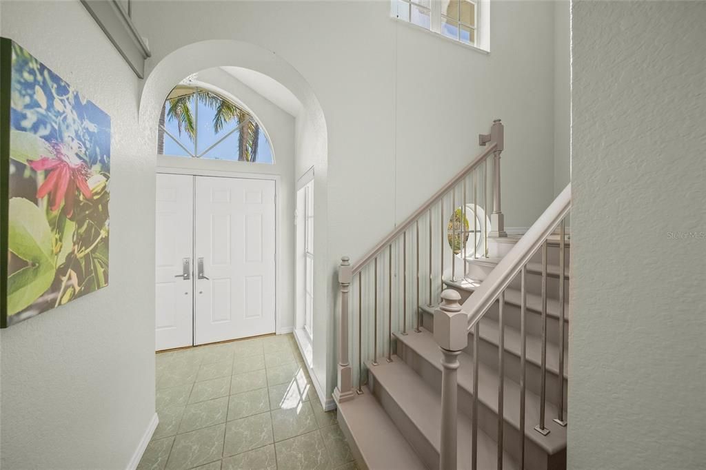 En Venta: $1,800,000 (3 camas, 4 baños, 2804 Pies cuadrados)