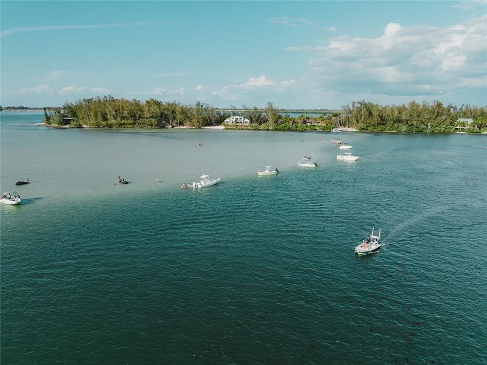 En Venta: $1,800,000 (3 camas, 4 baños, 2804 Pies cuadrados)