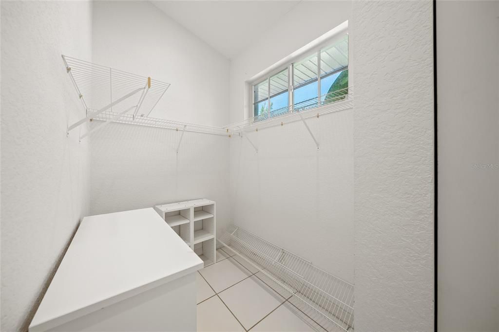 En Venta: $1,800,000 (3 camas, 4 baños, 2804 Pies cuadrados)