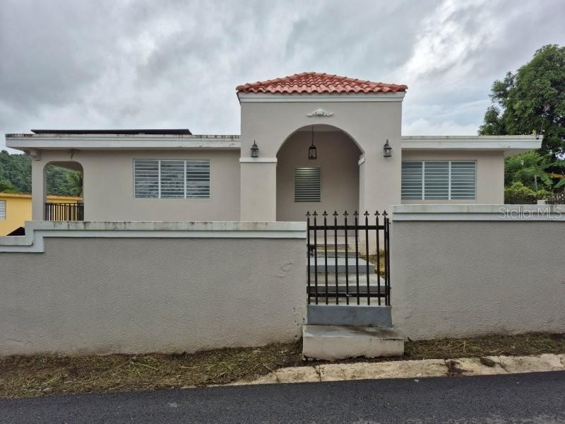 En Venta: $330,000 (6 camas, 3 baños, 3300 Pies cuadrados)