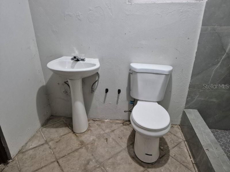 En Venta: $330,000 (6 camas, 3 baños, 3300 Pies cuadrados)