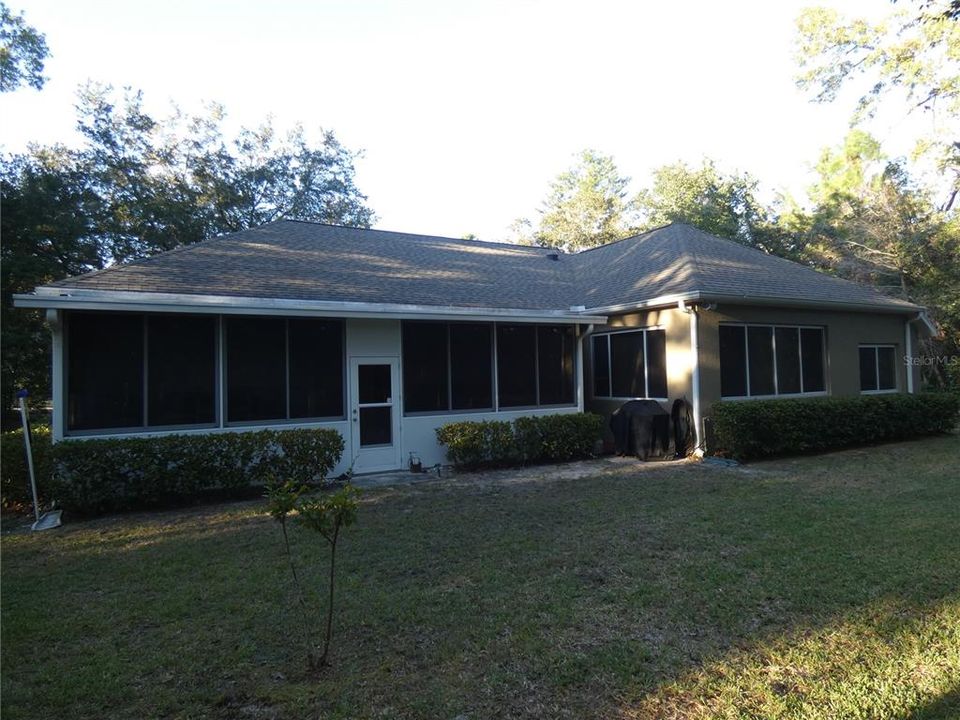 For Sale: $250,000 (3 beds, 2 baths, 2260 Square Feet)