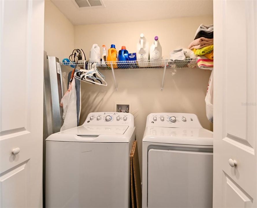 For Sale: $309,900 (3 beds, 2 baths, 1796 Square Feet)