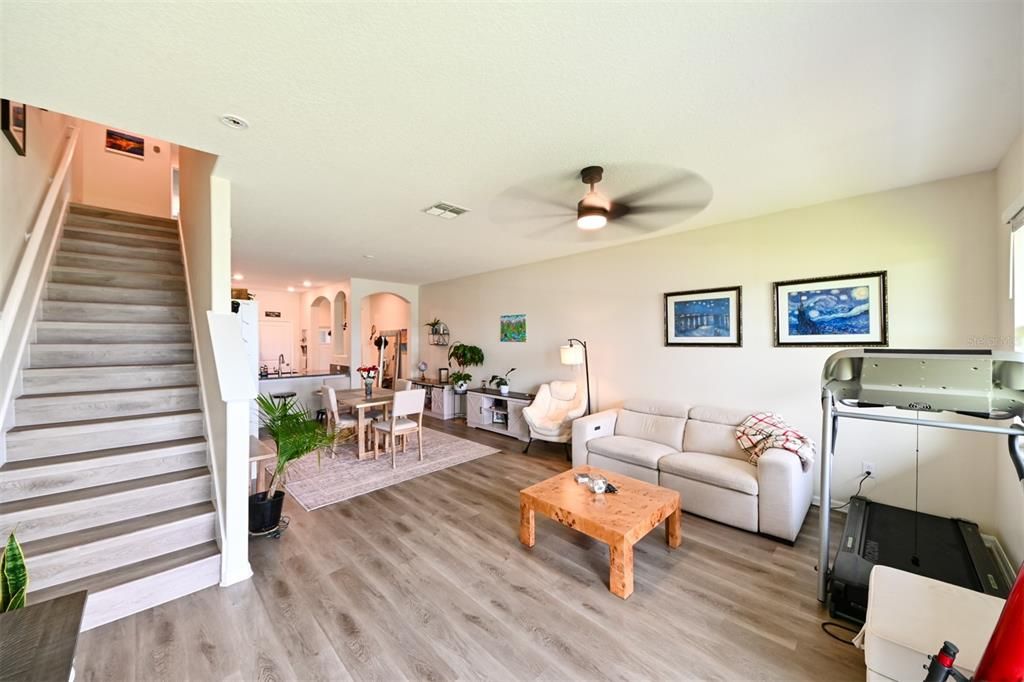 For Sale: $309,900 (3 beds, 2 baths, 1796 Square Feet)