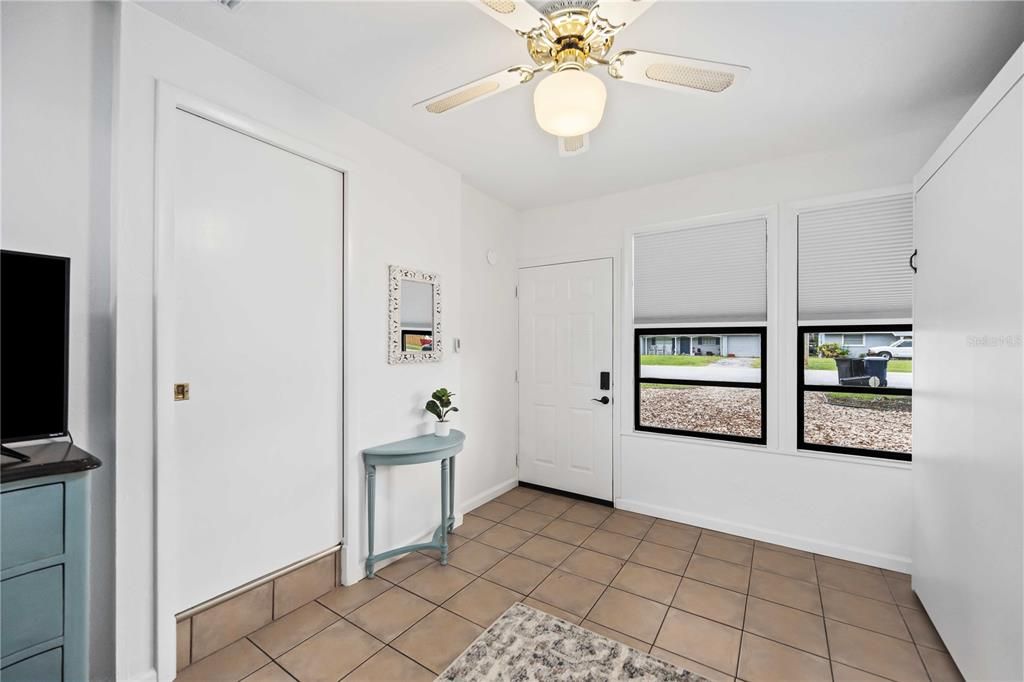 待售: $400,000 (2 贝兹, 0 浴室, 1152 平方英尺)