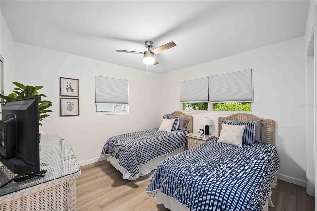 待售: $400,000 (2 贝兹, 0 浴室, 1152 平方英尺)