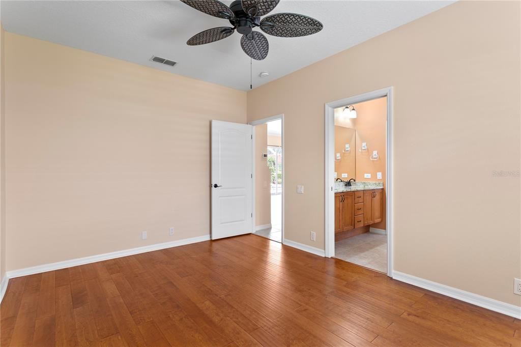 For Sale: $929,900 (4 beds, 3 baths, 3621 Square Feet)