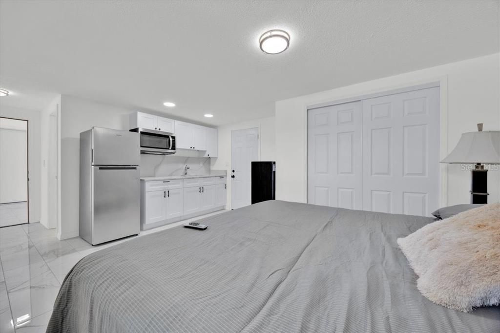 En Venta: $437,000 (5 camas, 5 baños, 2167 Pies cuadrados)