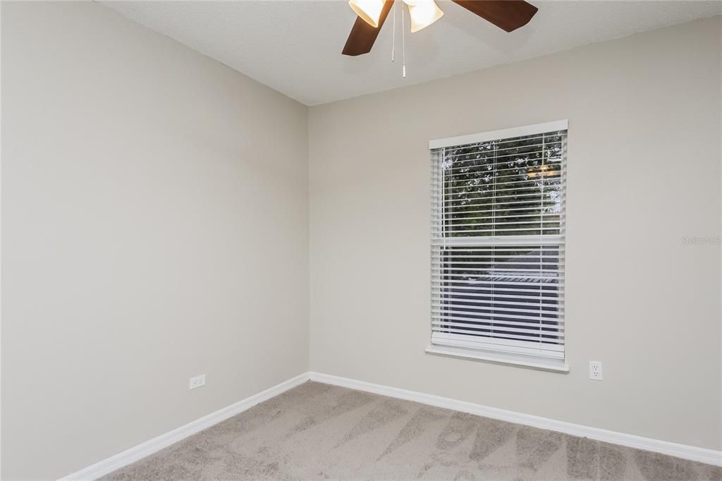 Под контрактом: $2,300 (3 спален, 3 ванн, 1643 Квадратных фут)