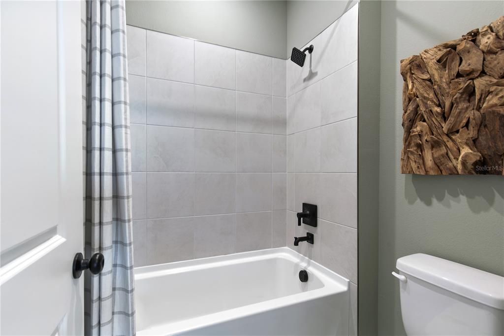 For Sale: $450,790 (4 beds, 2 baths, 2511 Square Feet)