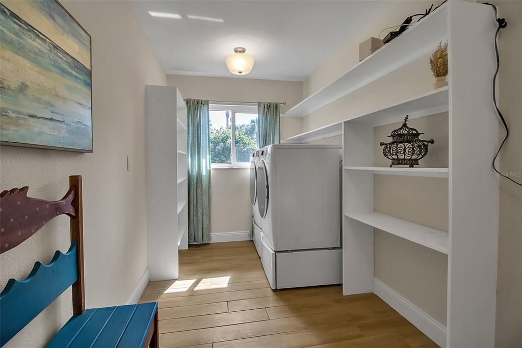 For Sale: $2,750,000 (4 beds, 2 baths, 2212 Square Feet)