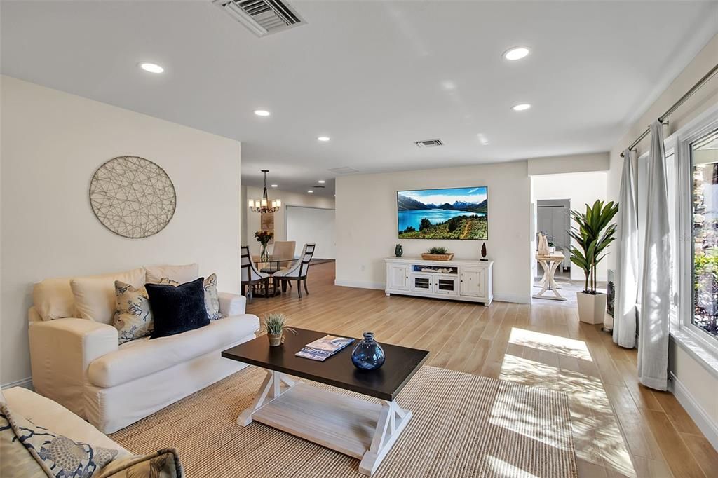 For Sale: $2,750,000 (4 beds, 2 baths, 2212 Square Feet)