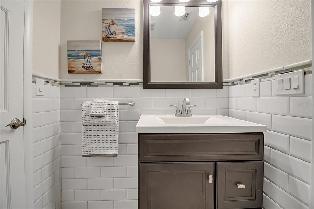 For Sale: $2,750,000 (4 beds, 2 baths, 2212 Square Feet)