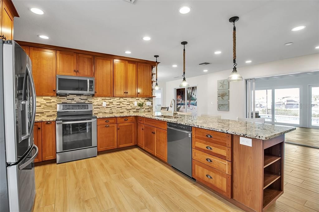 For Sale: $2,750,000 (4 beds, 2 baths, 2212 Square Feet)