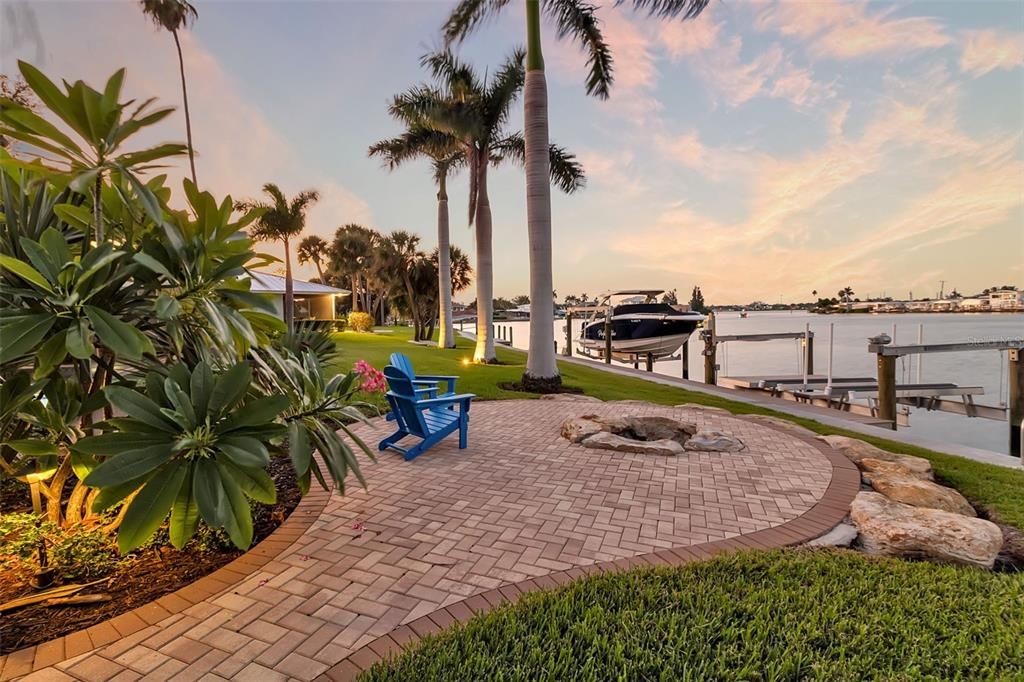 For Sale: $2,750,000 (4 beds, 2 baths, 2212 Square Feet)