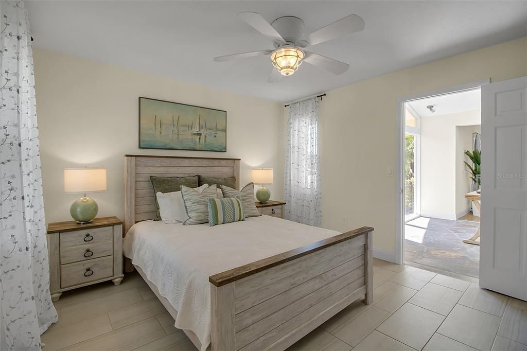 For Sale: $2,750,000 (4 beds, 2 baths, 2212 Square Feet)