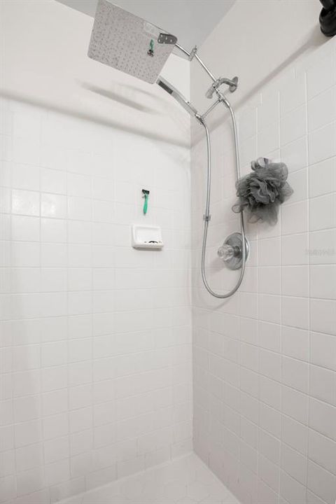 合同活跃: $245,900 (3 贝兹, 2 浴室, 1338 平方英尺)