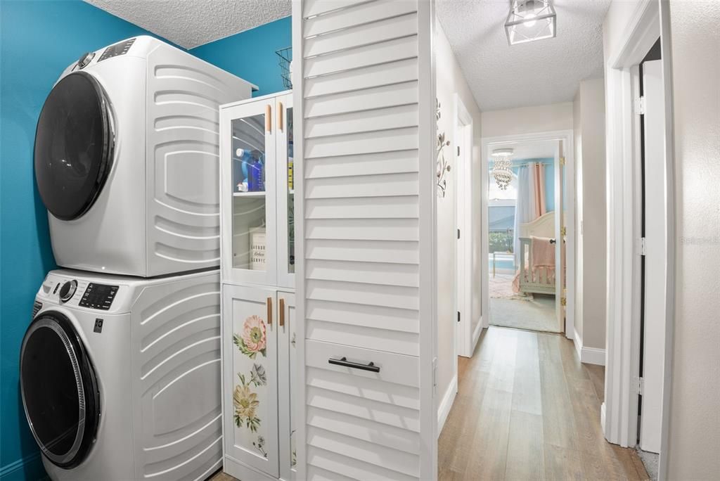 合同活跃: $245,900 (3 贝兹, 2 浴室, 1338 平方英尺)