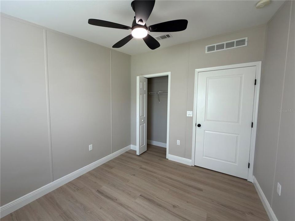 待售: $214,900 (4 贝兹, 2 浴室, 1588 平方英尺)