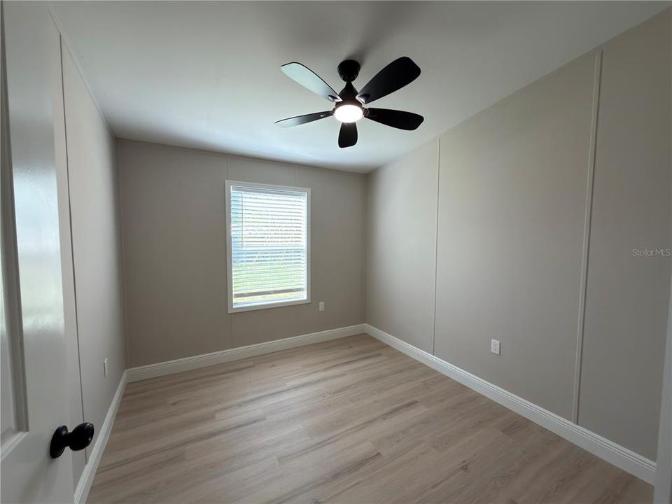 待售: $214,900 (4 贝兹, 2 浴室, 1588 平方英尺)