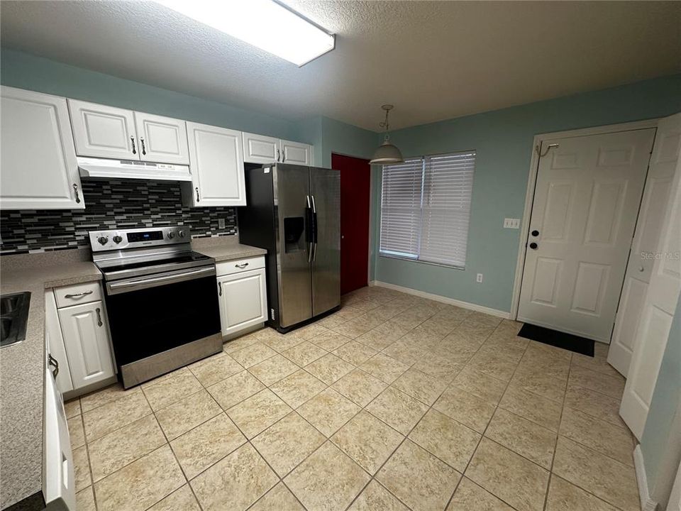 出租: $1,625 (2 贝兹, 2 浴室, 1142 平方英尺)