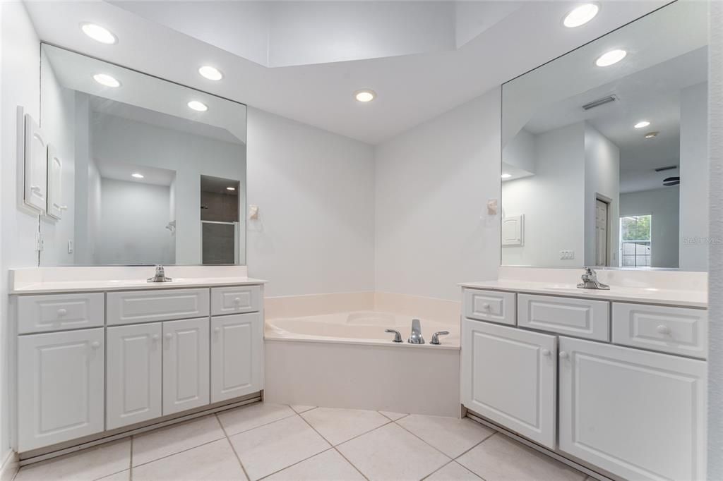 For Sale: $350,000 (3 beds, 2 baths, 2117 Square Feet)