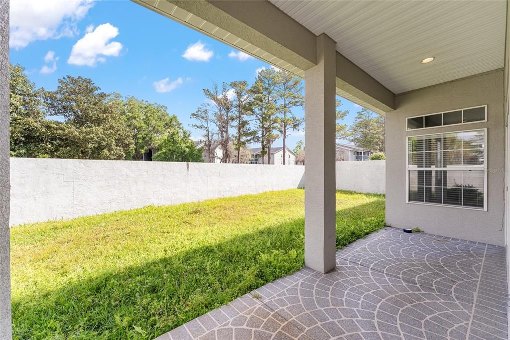 For Sale: $350,000 (3 beds, 2 baths, 2117 Square Feet)