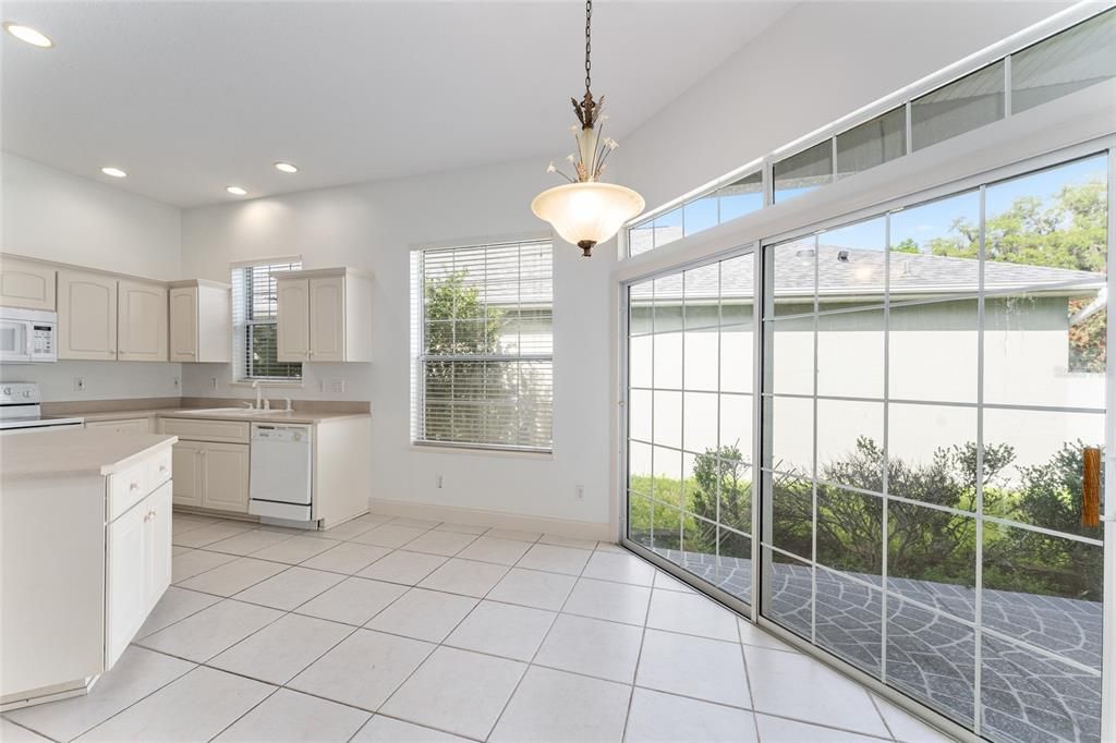 For Sale: $350,000 (3 beds, 2 baths, 2117 Square Feet)