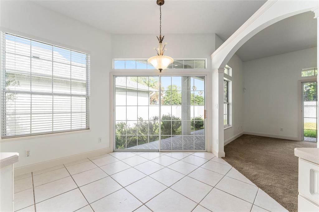 For Sale: $350,000 (3 beds, 2 baths, 2117 Square Feet)