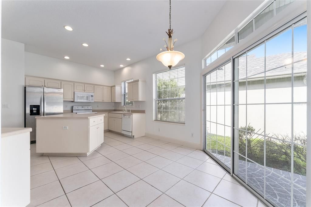 For Sale: $350,000 (3 beds, 2 baths, 2117 Square Feet)