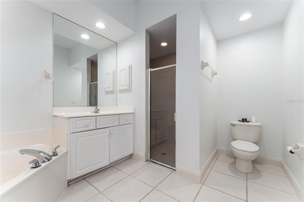 For Sale: $350,000 (3 beds, 2 baths, 2117 Square Feet)